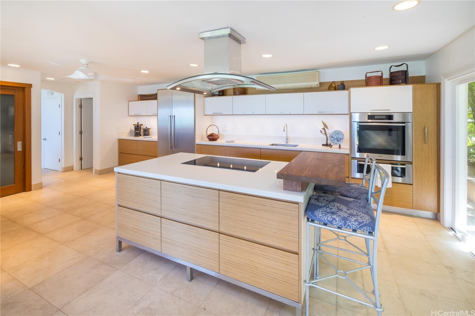 756  Mokulua Drive Lanikai, Kailua home - photo 8 of 25