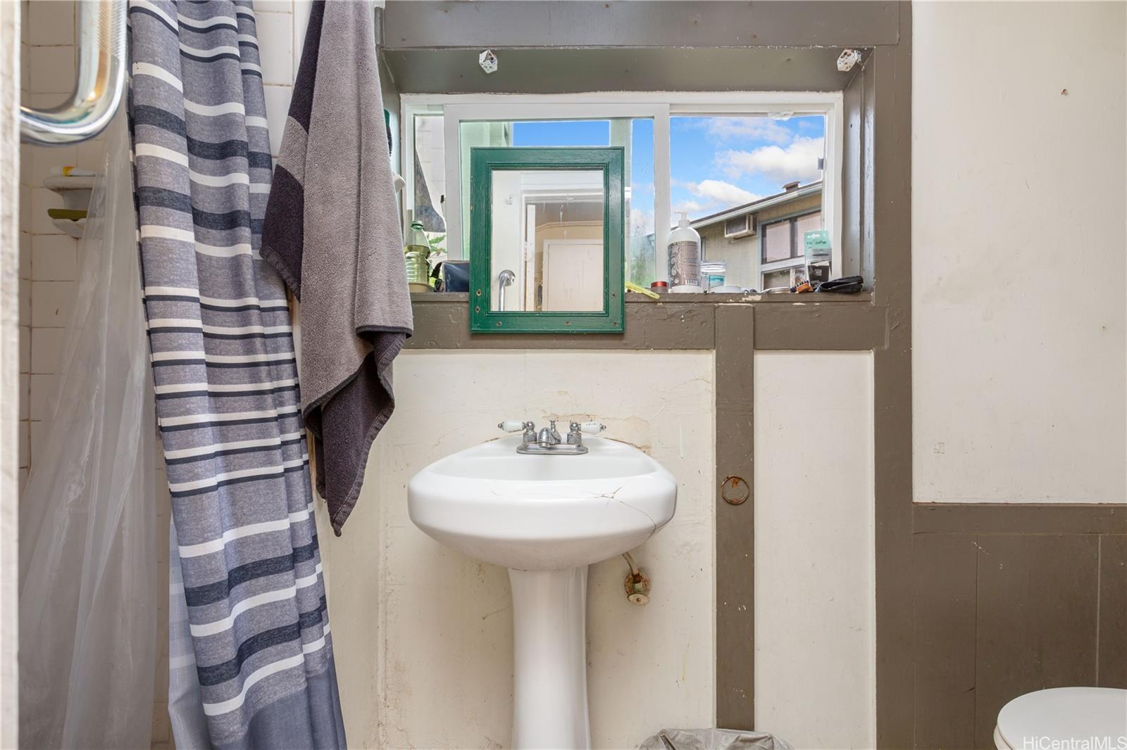 756  University Ave Moiliili, Honolulu home - photo 13 of 22
