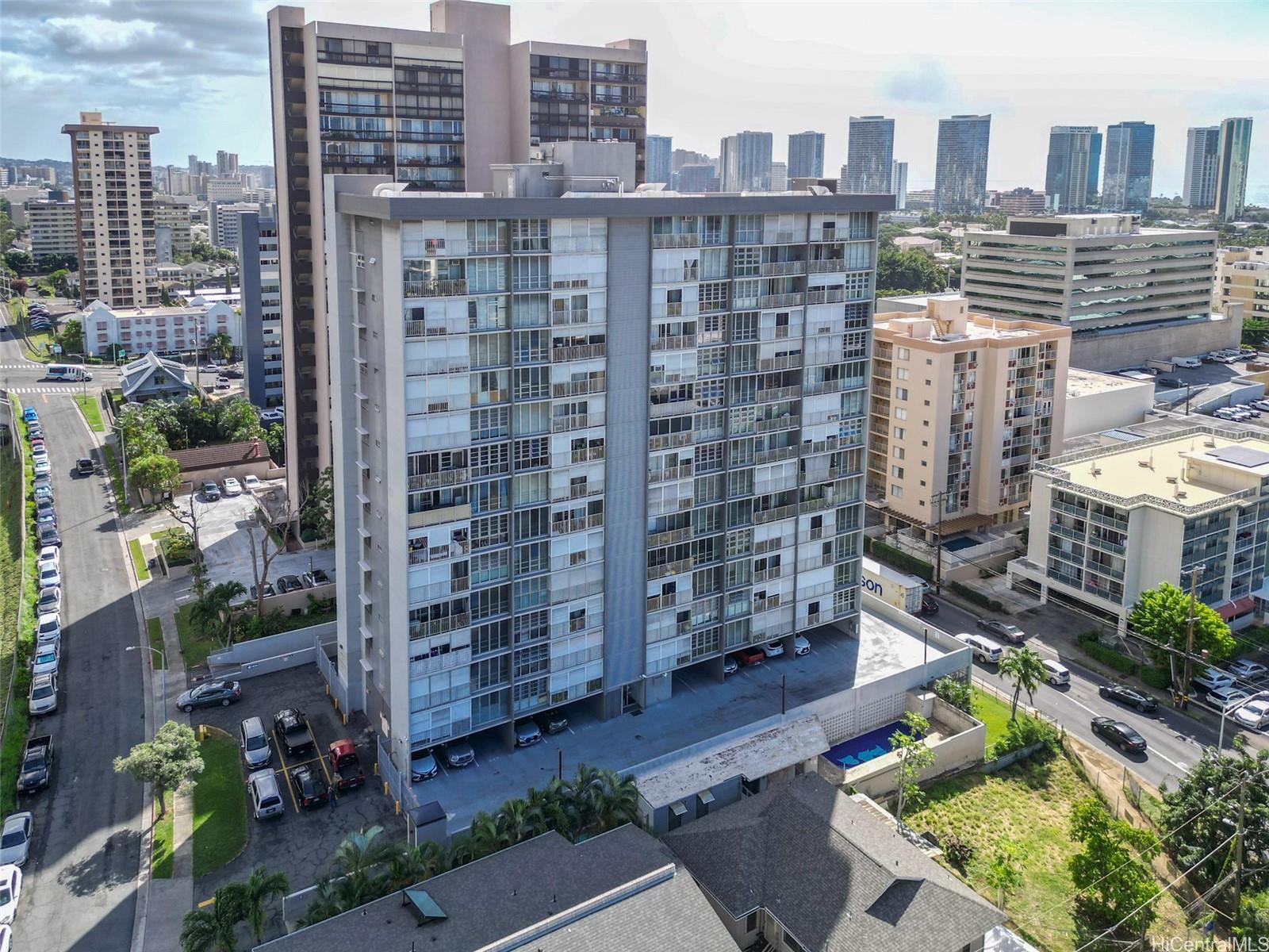 Hale O Pumehana condo # 1002, Honolulu, Hawaii - photo 2 of 21
