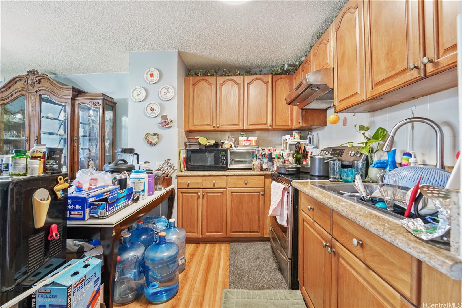 Hale O Pumehana condo # 1002, Honolulu, Hawaii - photo 11 of 21