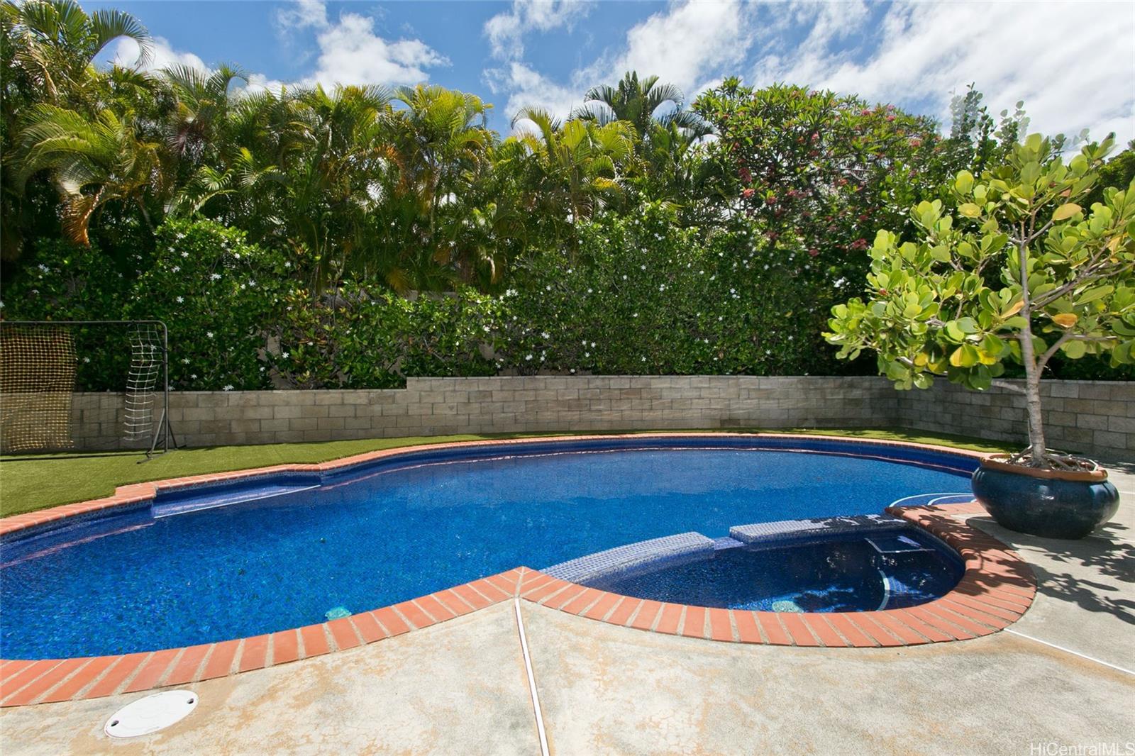 759  Elepaio Street Kahala Area, Diamond Head home - photo 21 of 25