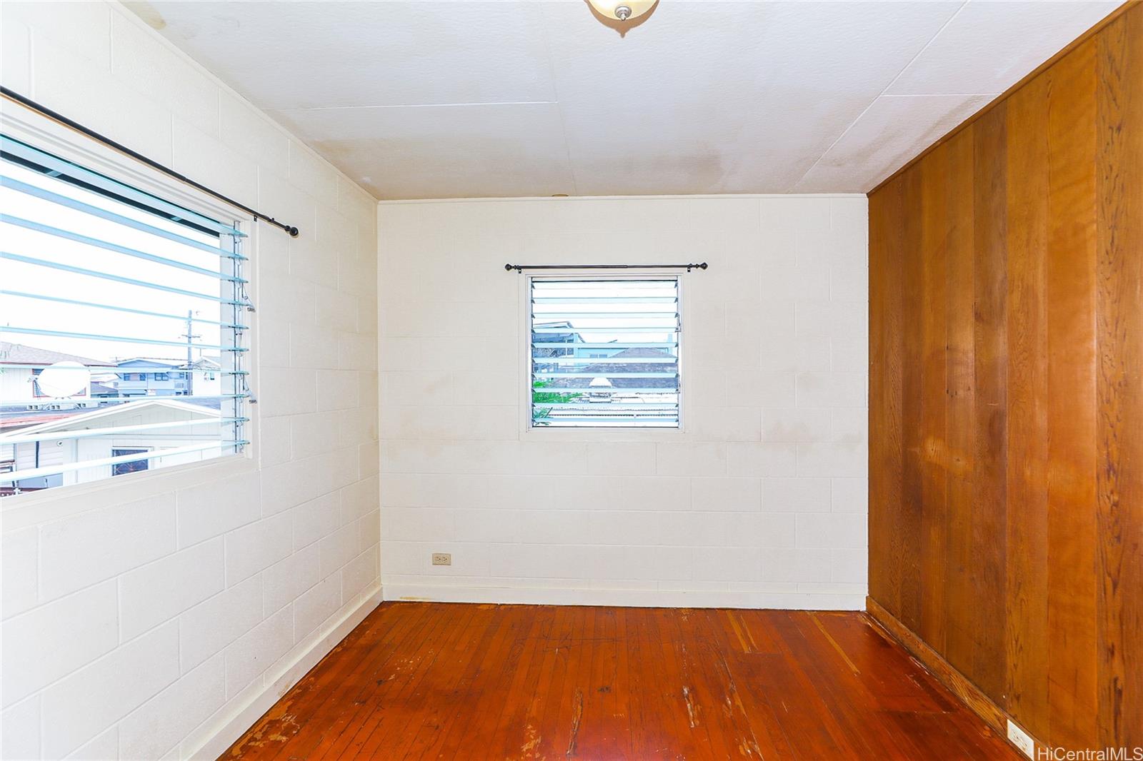 760  Kopke St Kapalama, Honolulu home - photo 16 of 25