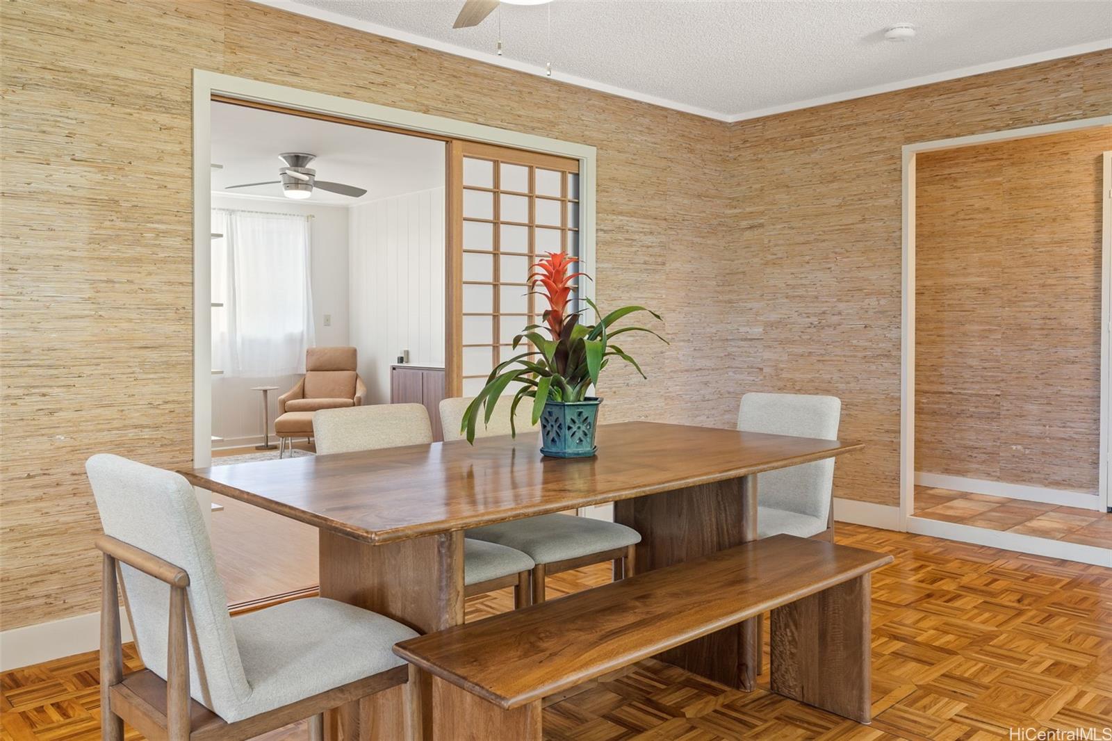 760  Onaha Street Kahala Area, Diamond Head home - photo 11 of 25