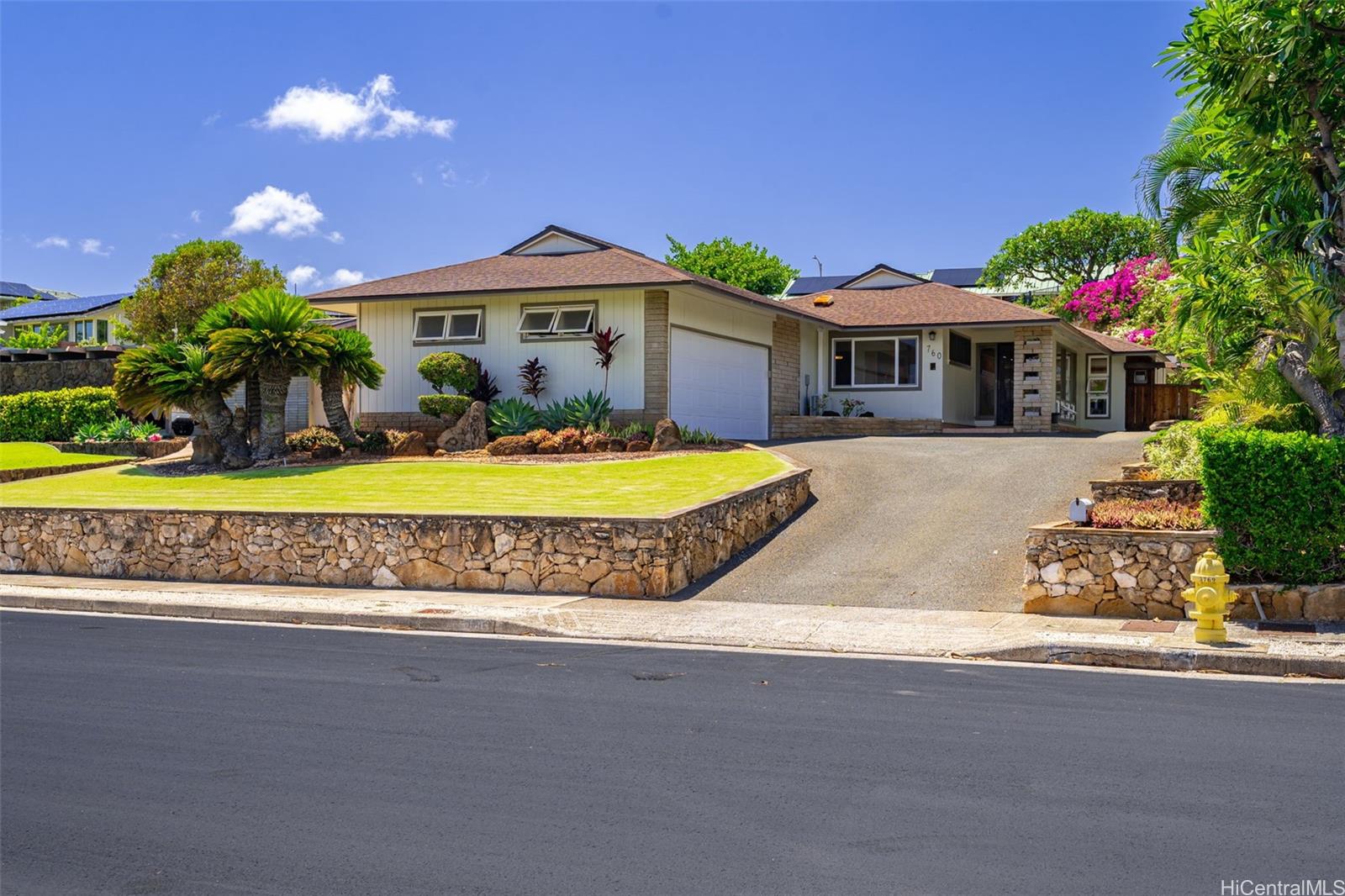 760  Onaha Street Kahala Area, Diamond Head home - photo 23 of 25