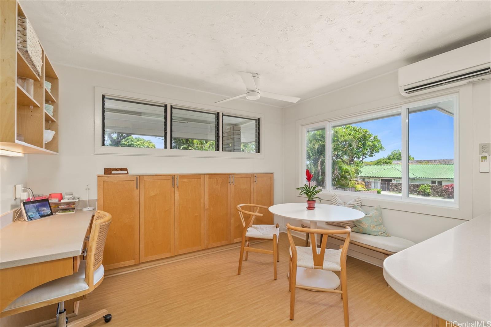 760  Onaha Street Kahala Area, Diamond Head home - photo 8 of 25