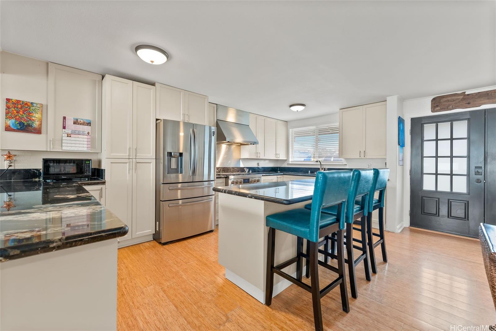 763  Kaipii Street Coconut Grove, Kailua home - photo 4 of 25
