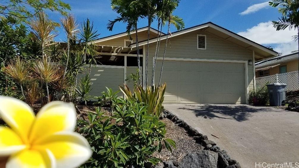 76316 Kealoha Street 7A, Kailua Kona, Hi 96740 Kamani Trees