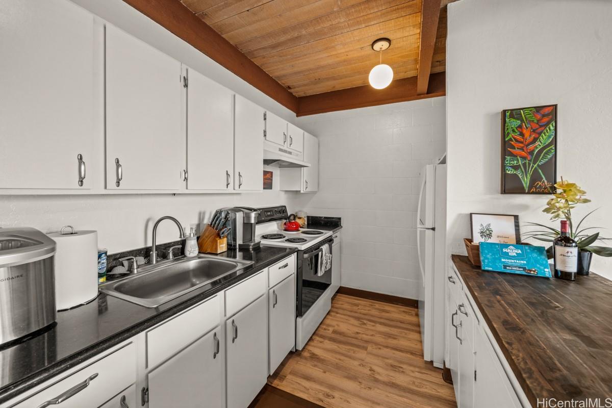 Kona Bali Kai condo # 343, Kailua Kona, Hawaii - photo 8 of 17