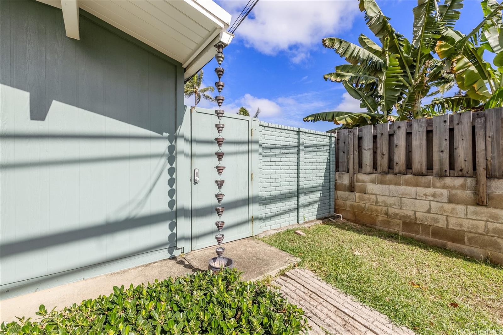 771  Mokapu Road Aikahi Park, Kailua home - photo 24 of 25