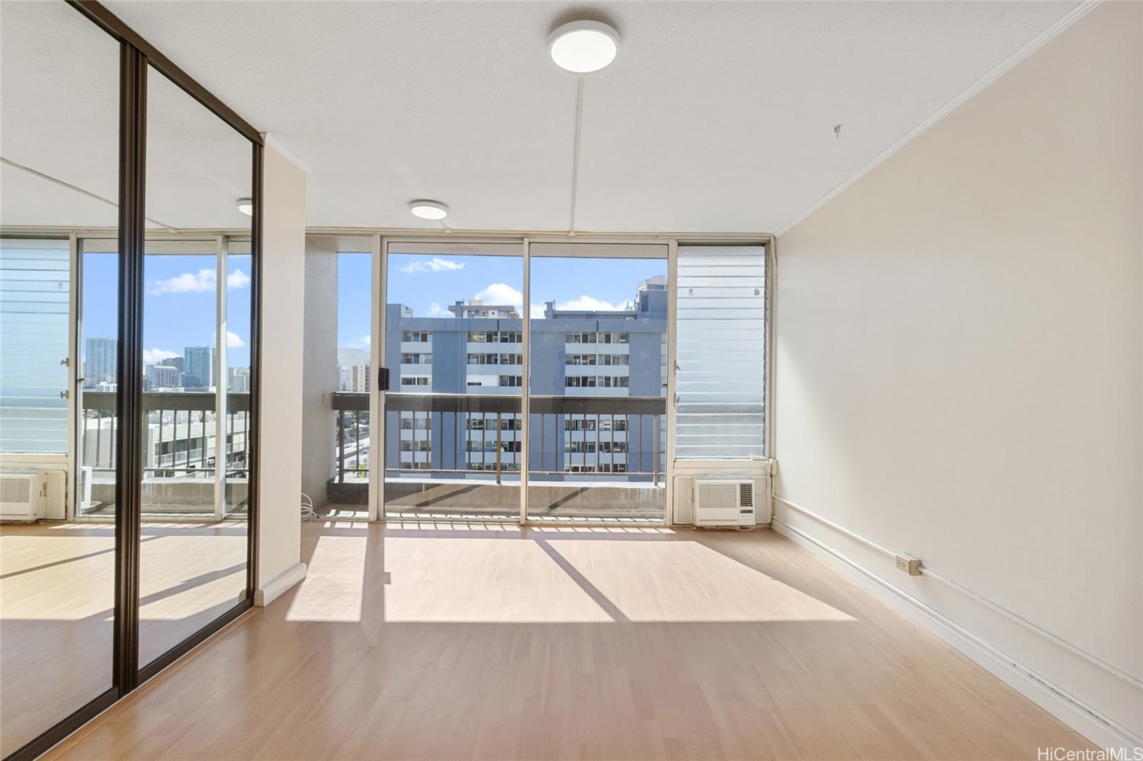 Kinau Lanais condo # 1003, Honolulu, Hawaii - photo 7 of 25