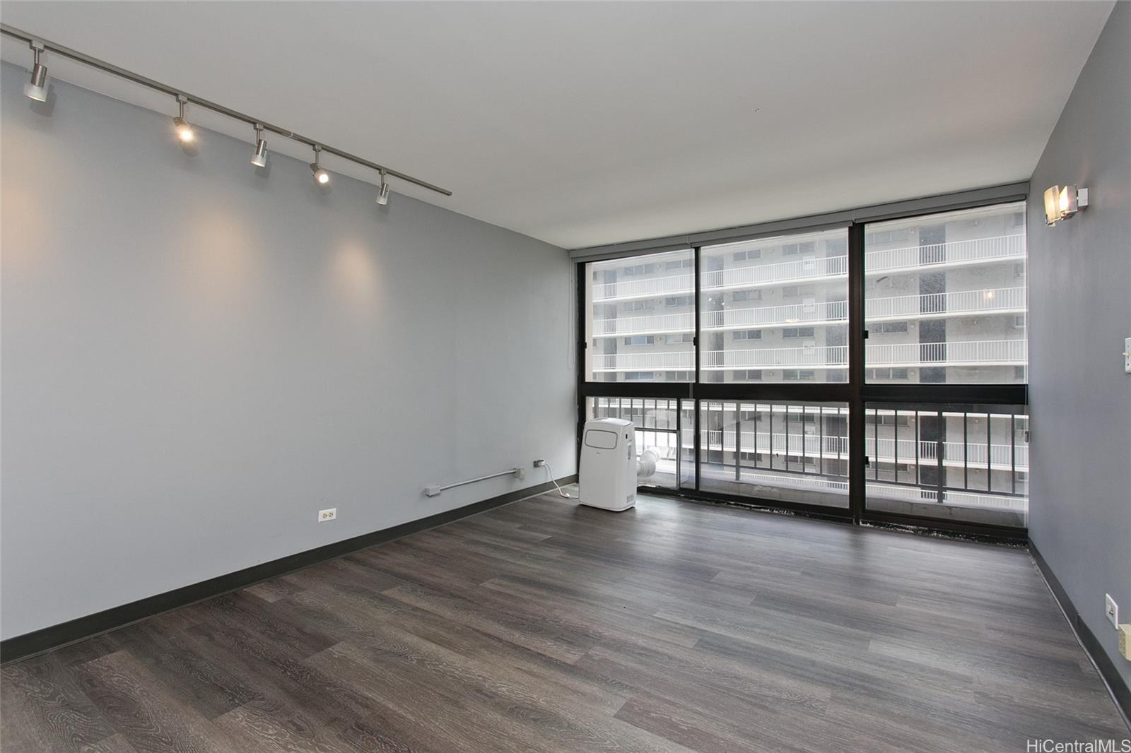 Kinau Lanais condo # 1206, Honolulu, Hawaii - photo 5 of 24