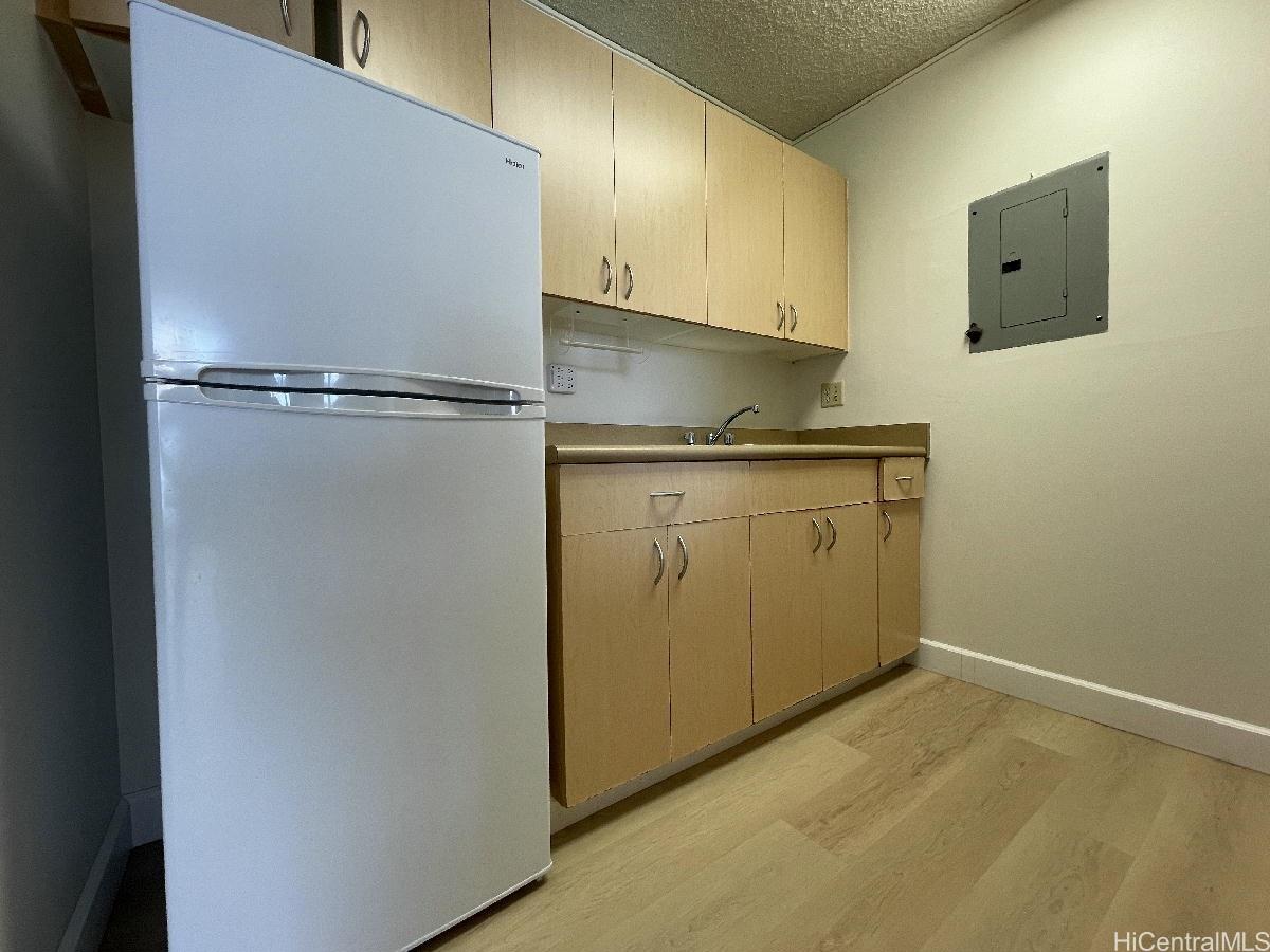 775 Kinalau Pl Honolulu - Rental - photo 3 of 5