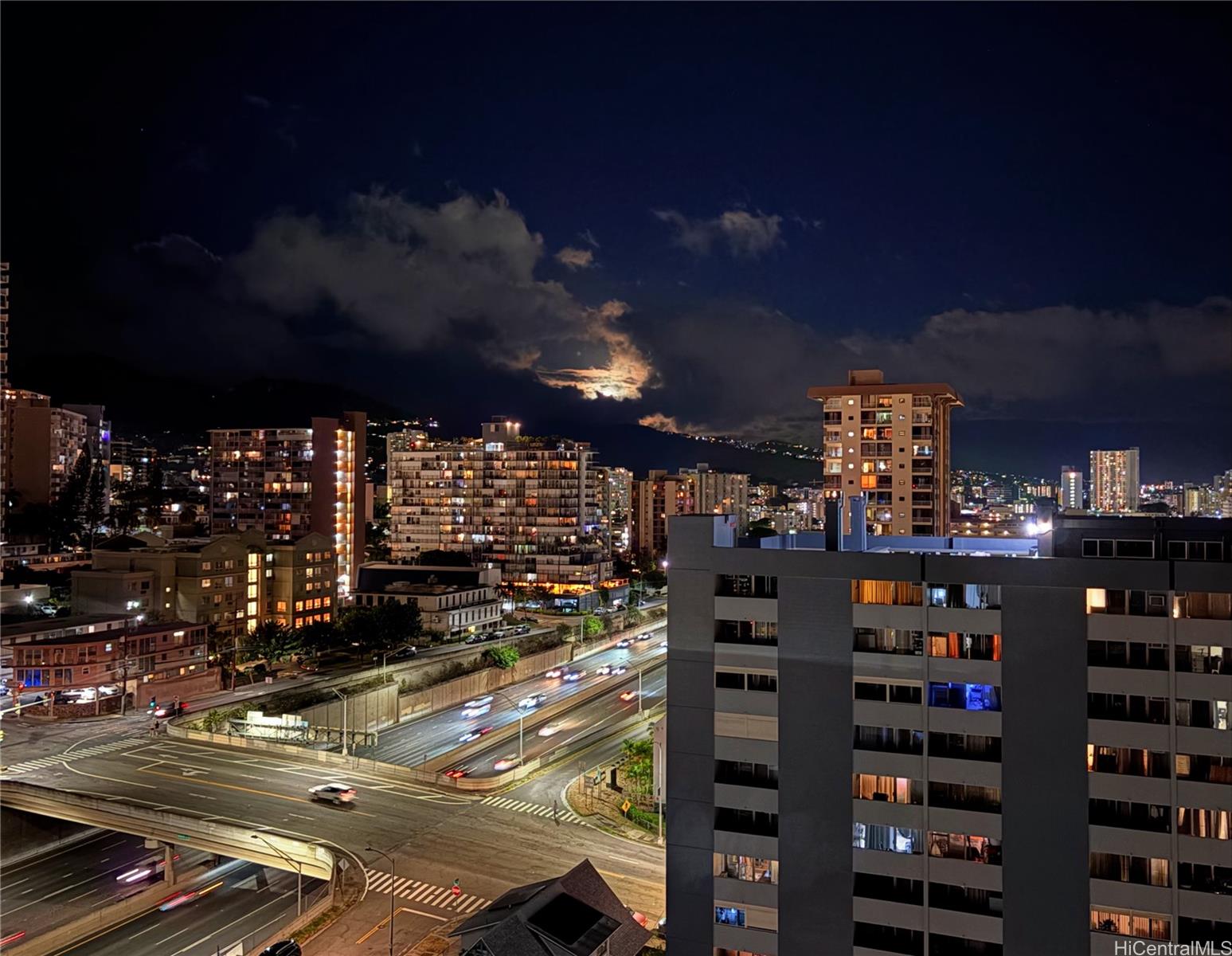 Kinau Lanais condo # 1503, Honolulu, Hawaii - photo 16 of 17