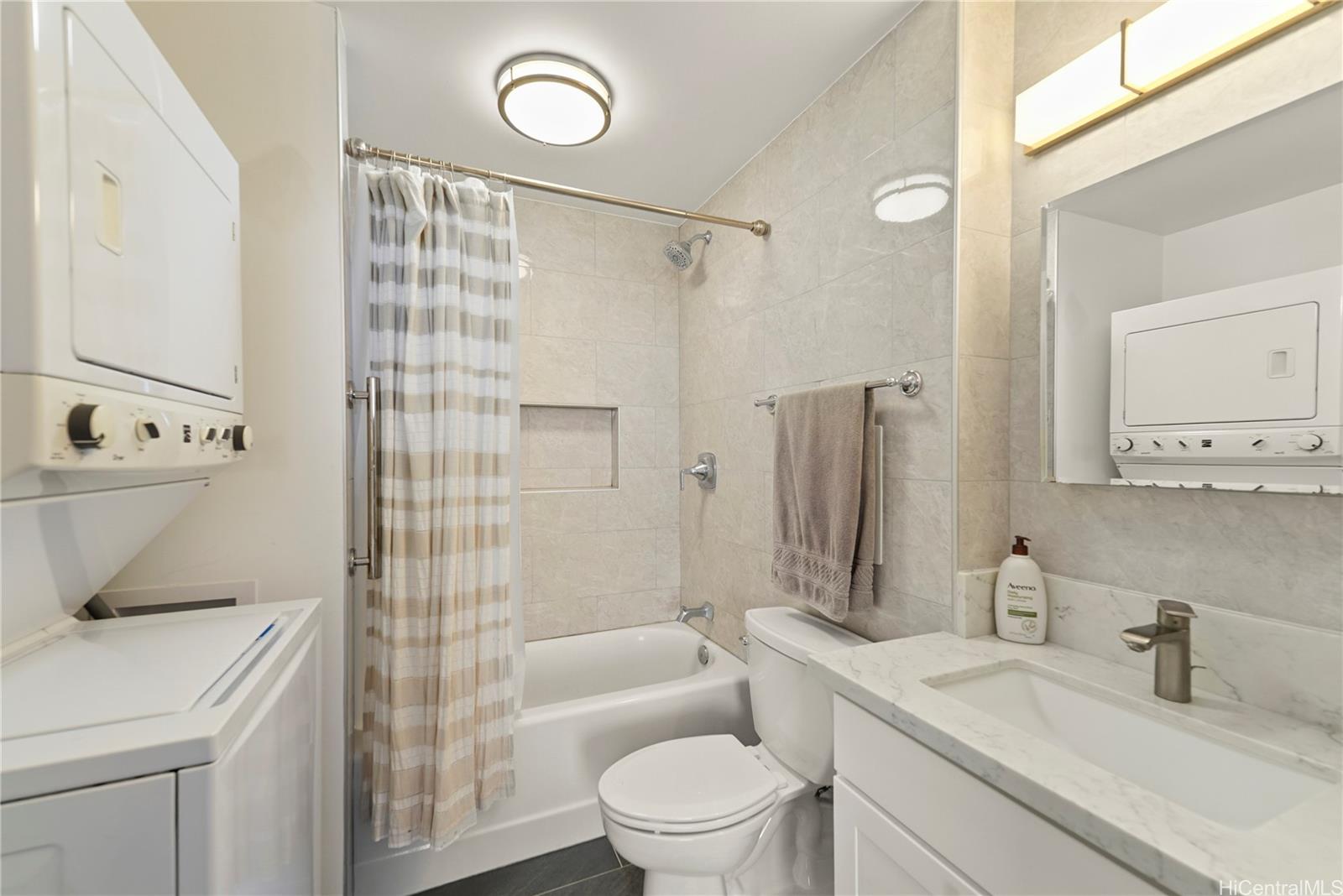 Kinau Lanais condo # 1503, Honolulu, Hawaii - photo 8 of 17