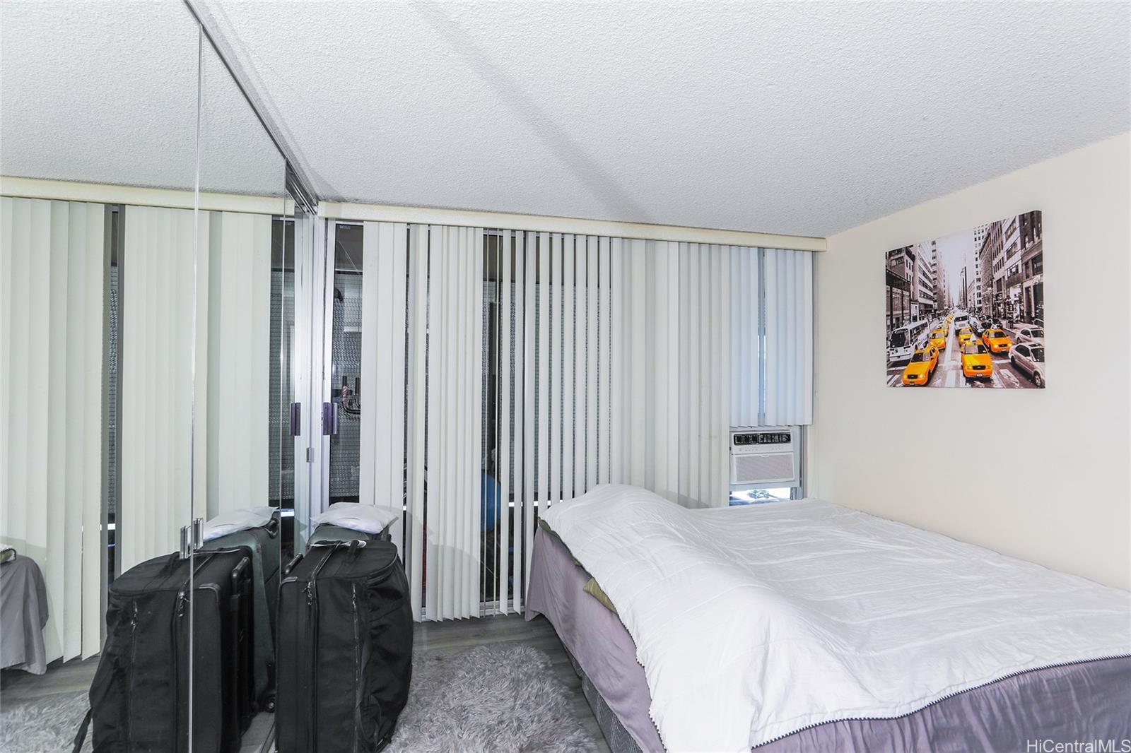 Kinau Lanais condo # 1507, Honolulu, Hawaii - photo 18 of 25