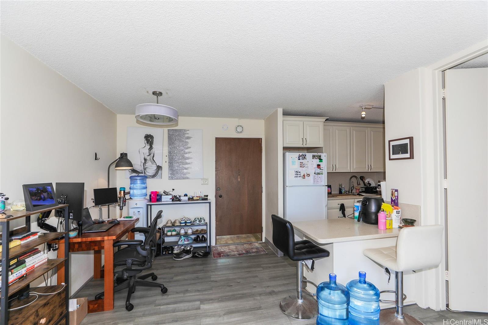 Kinau Lanais condo # 1507, Honolulu, Hawaii - photo 5 of 25