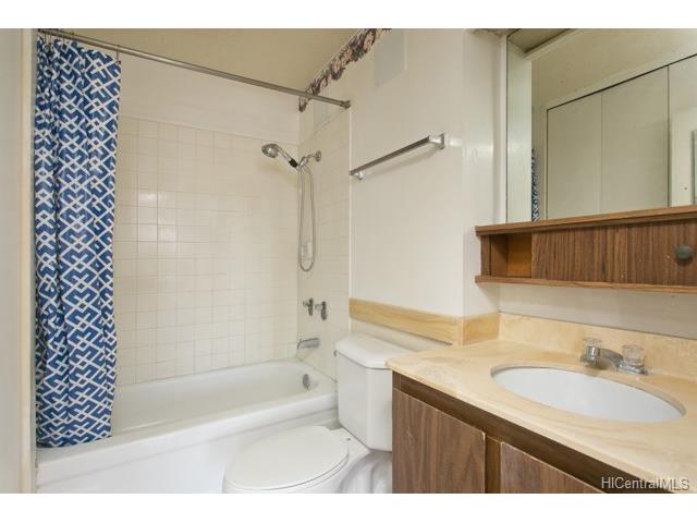 Kinau Lanais condo # 1807, Honolulu, Hawaii - photo 6 of 10