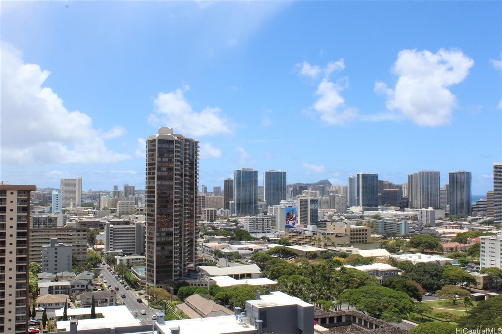 Kinau Lanais condo # 2107, Honolulu, Hawaii - photo 3 of 13