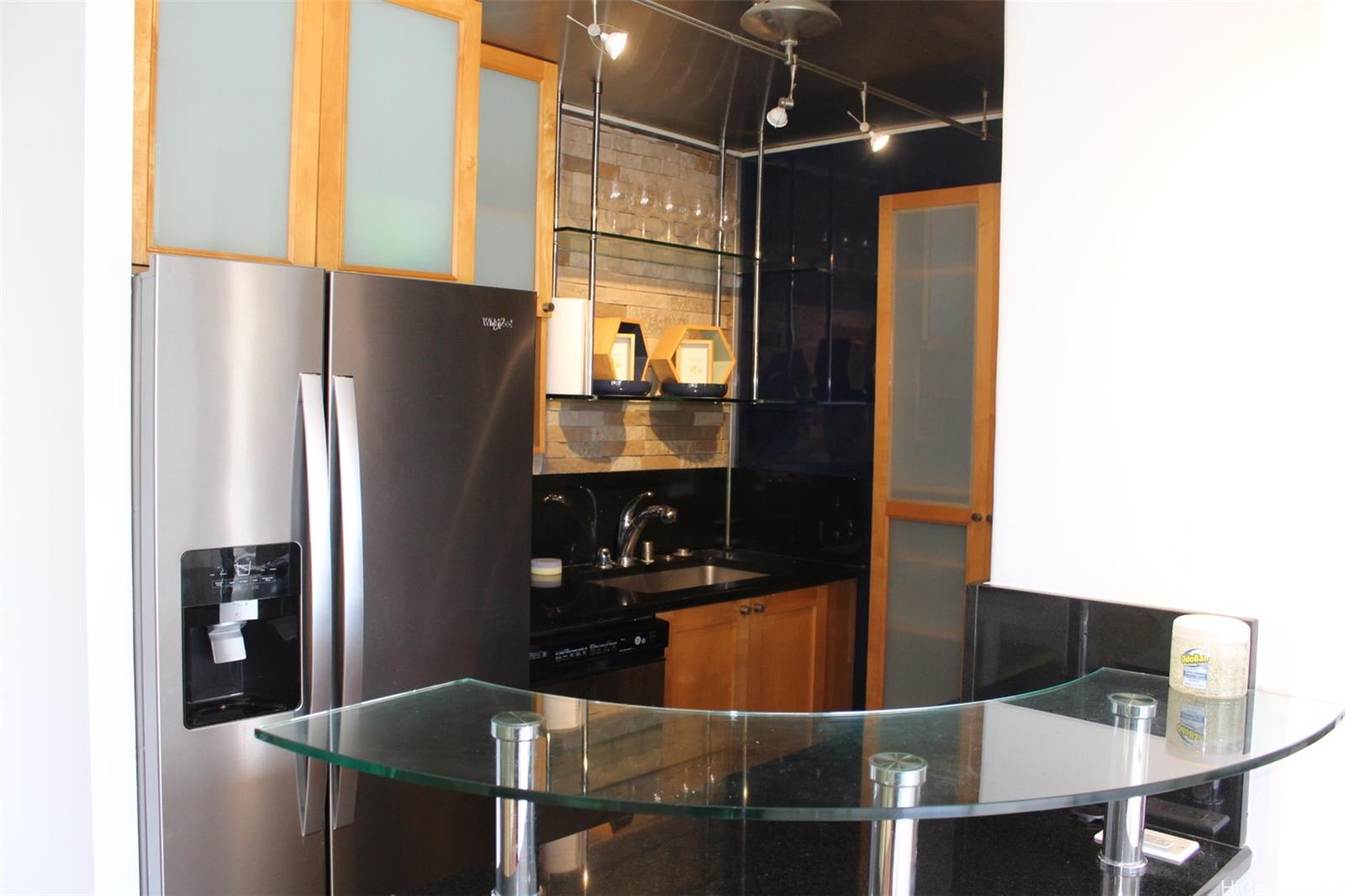 Kinau Lanais condo # 2107, Honolulu, Hawaii - photo 7 of 13