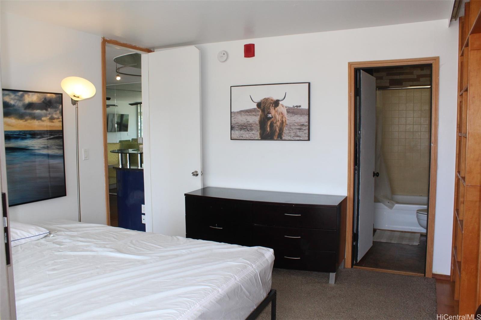 Kinau Lanais condo # 2107, Honolulu, Hawaii - photo 10 of 13