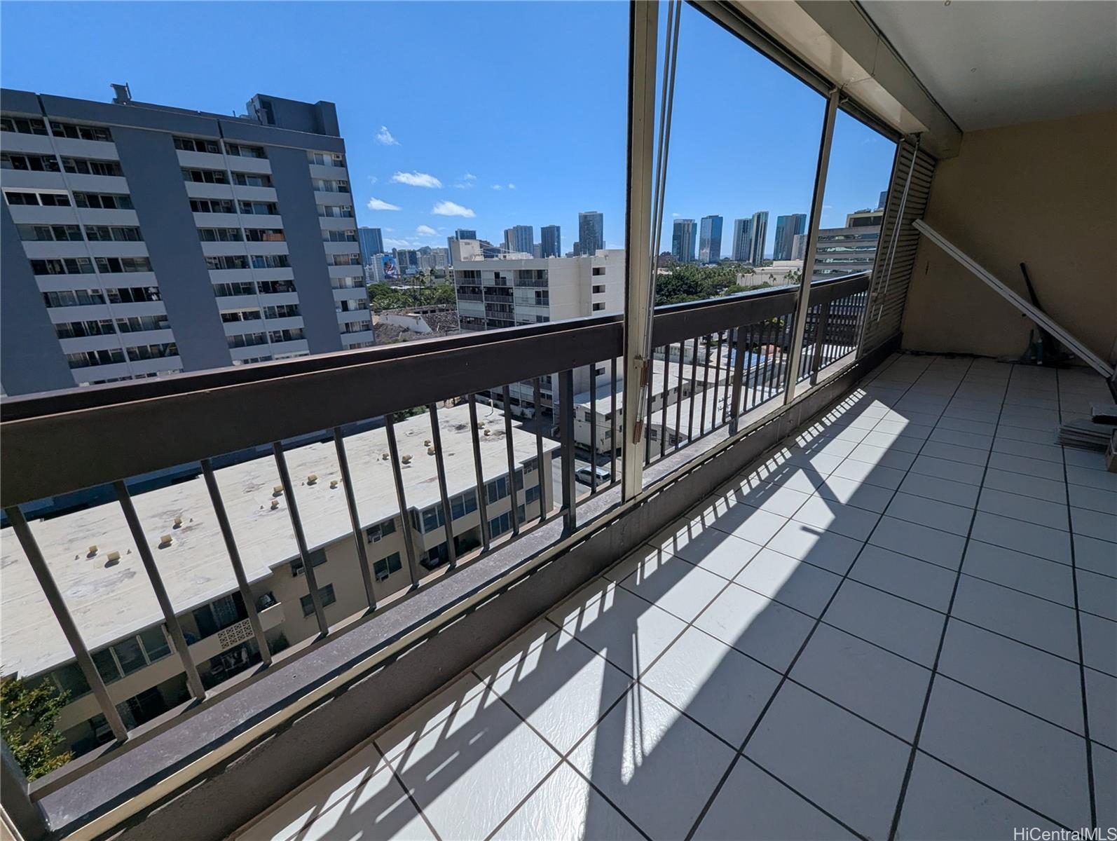 775 Kinalau Pl Honolulu - Rental - photo 6 of 9