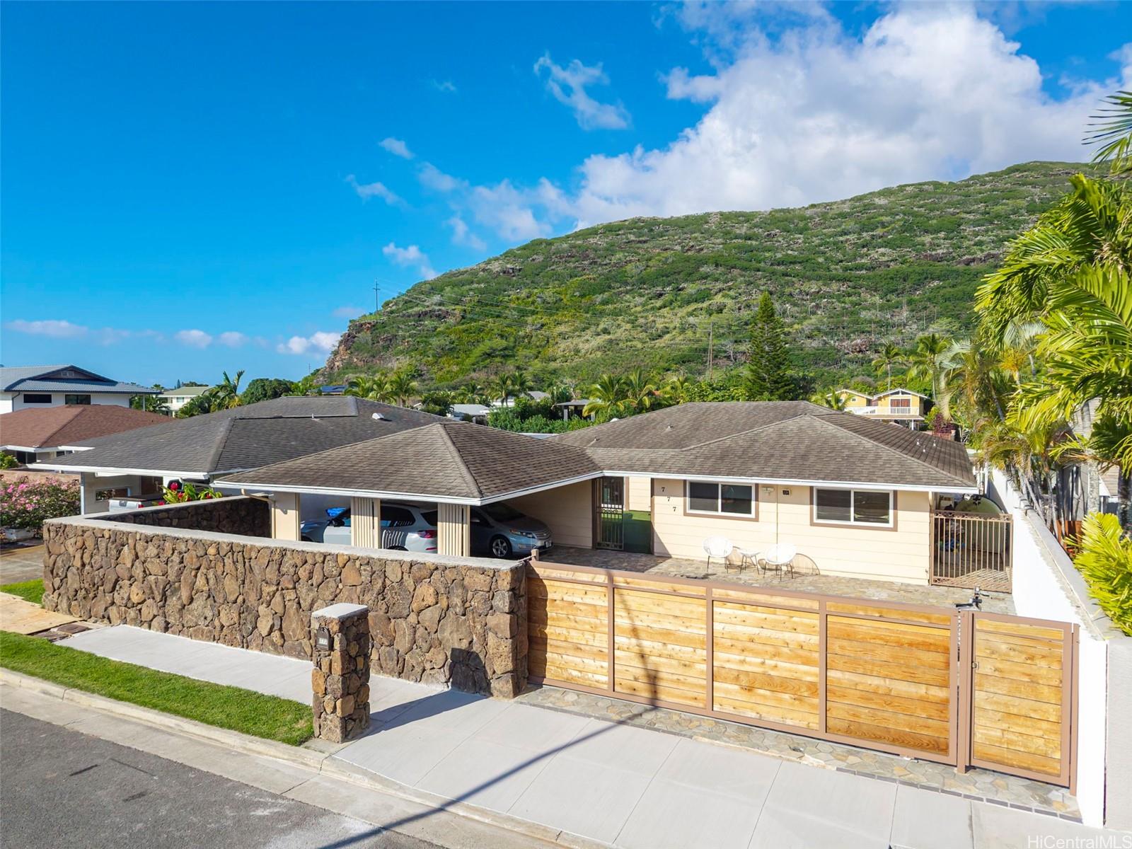 777  Kumukahi Place Spinnaker Isle, Hawaii Kai home - photo 17 of 25