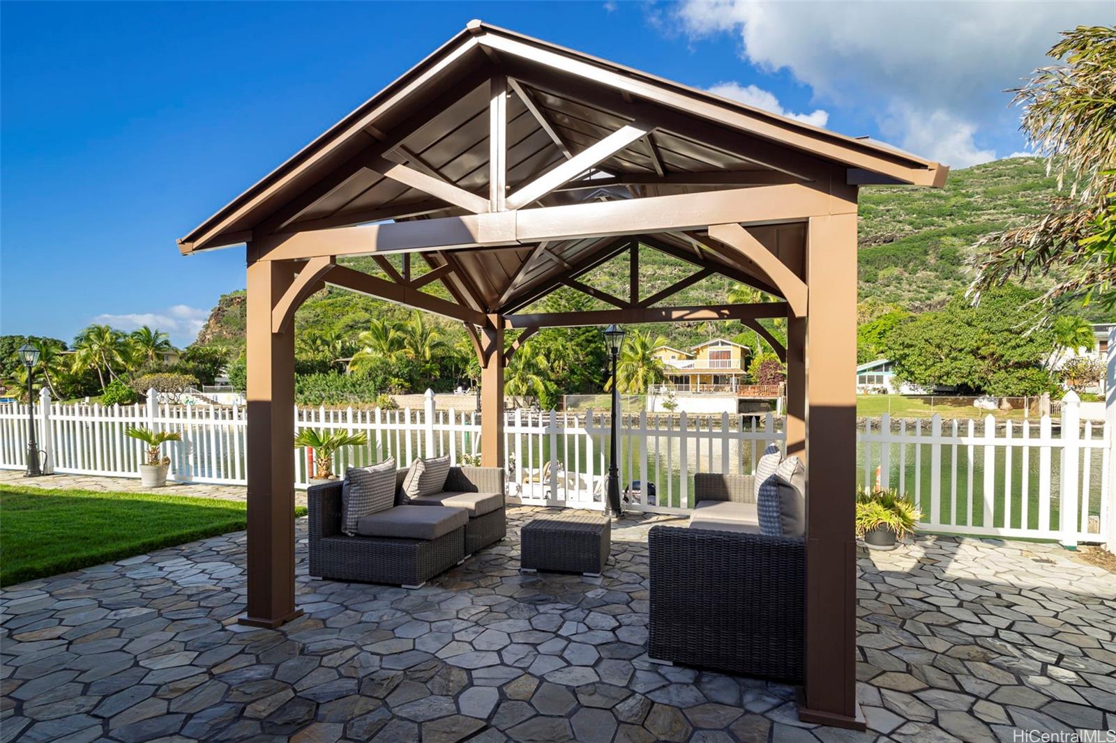 777  Kumukahi Place Spinnaker Isle, Hawaii Kai home - photo 19 of 25