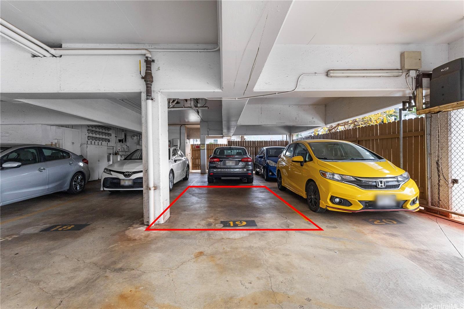 778 Wiliwili St condo # 202, Honolulu, Hawaii - photo 19 of 20