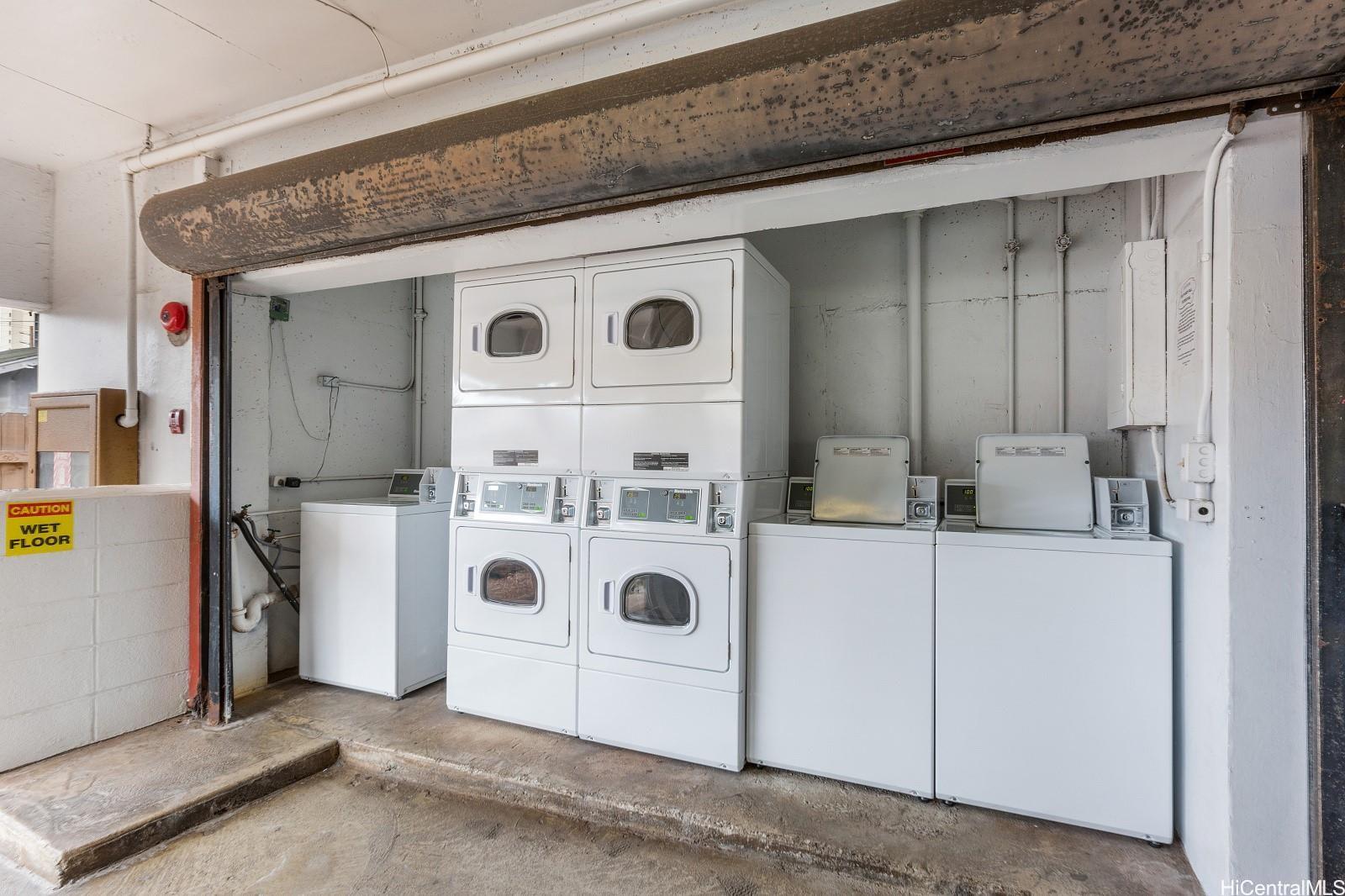 778 Wiliwili St condo # 504, Honolulu, Hawaii - photo 13 of 15