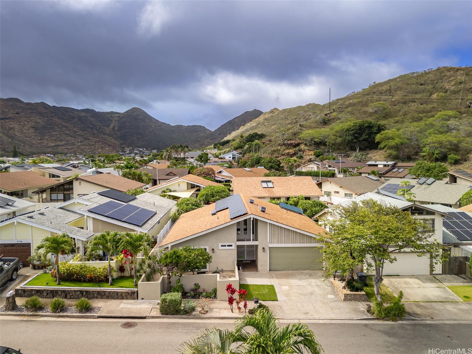 7780  Waikapu Loop Kalama Valley, Hawaii Kai home - photo 23 of 25