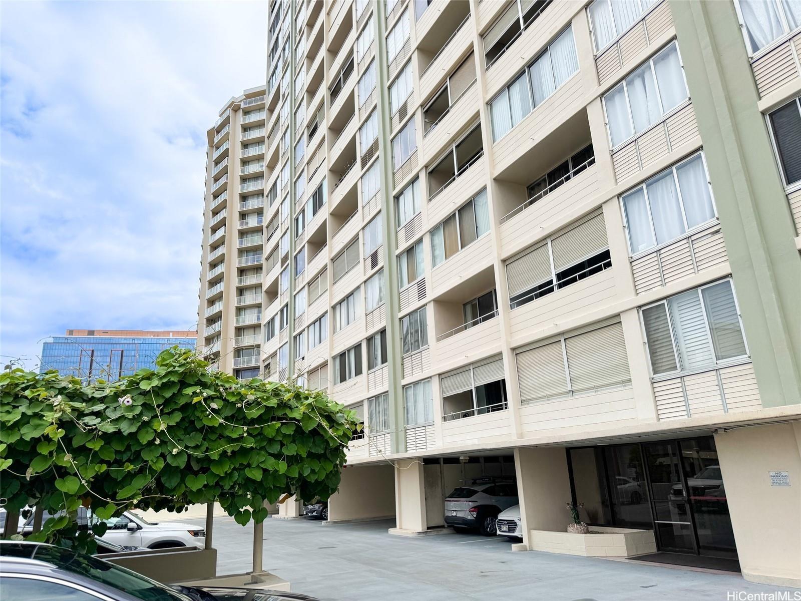 Woodrose condo # 1005, Honolulu, Hawaii - photo 22 of 25