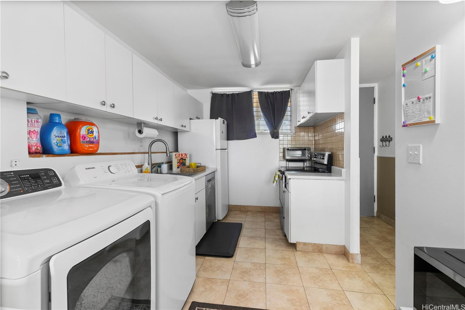 Woodrose condo # 1102, Honolulu, Hawaii - photo 10 of 12