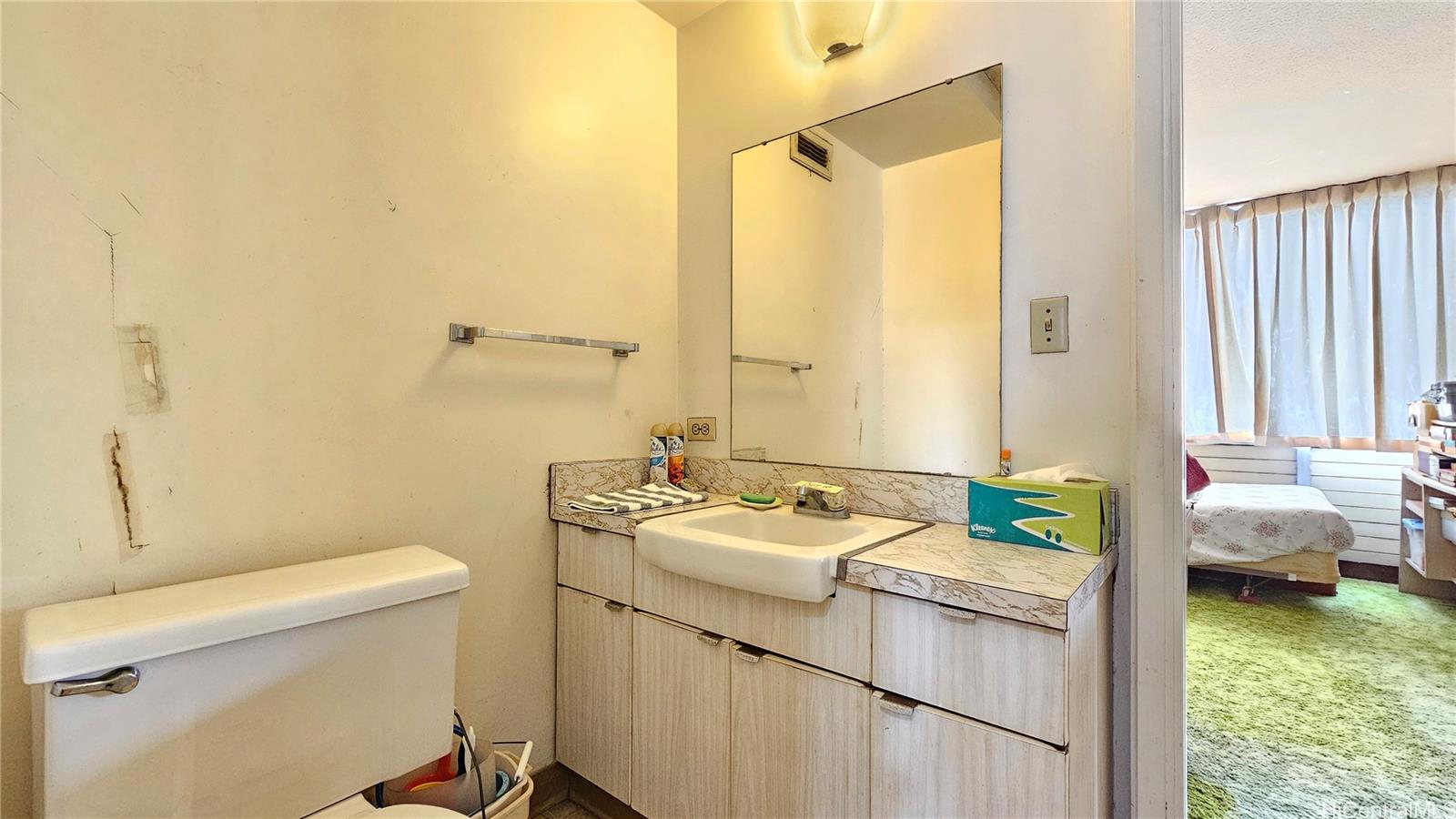 Woodrose condo # 1604, Honolulu, Hawaii - photo 9 of 25