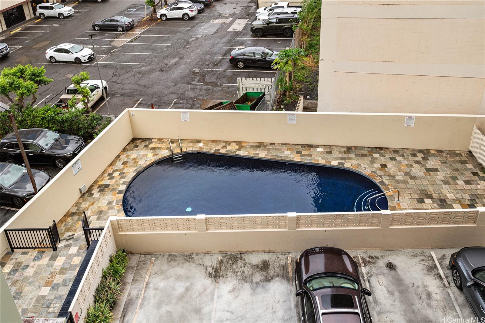 Woodrose condo # 408, Honolulu, Hawaii - photo 17 of 20