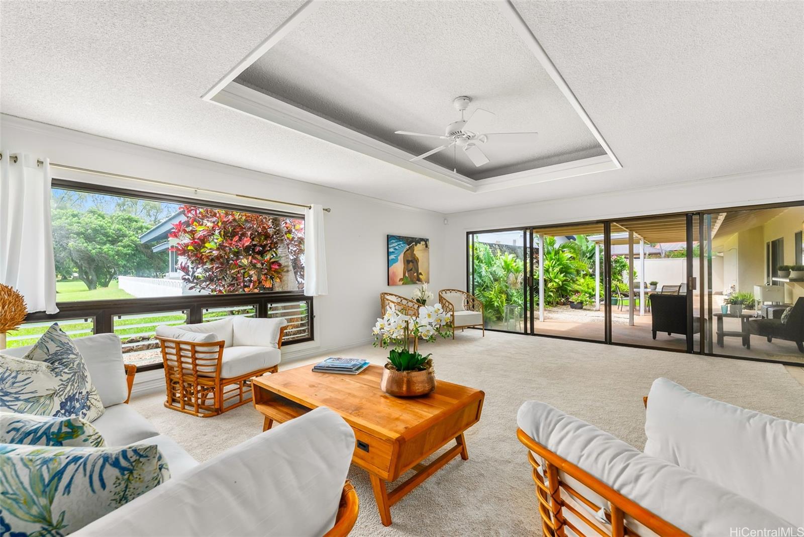 7821  Makaaoa Place Queens Gate, Hawaii Kai home - photo 4 of 25