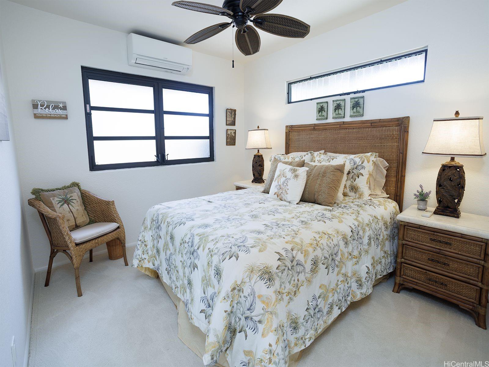 7832  Makaaoa Pl Queens Gate, Hawaii Kai home - photo 15 of 25