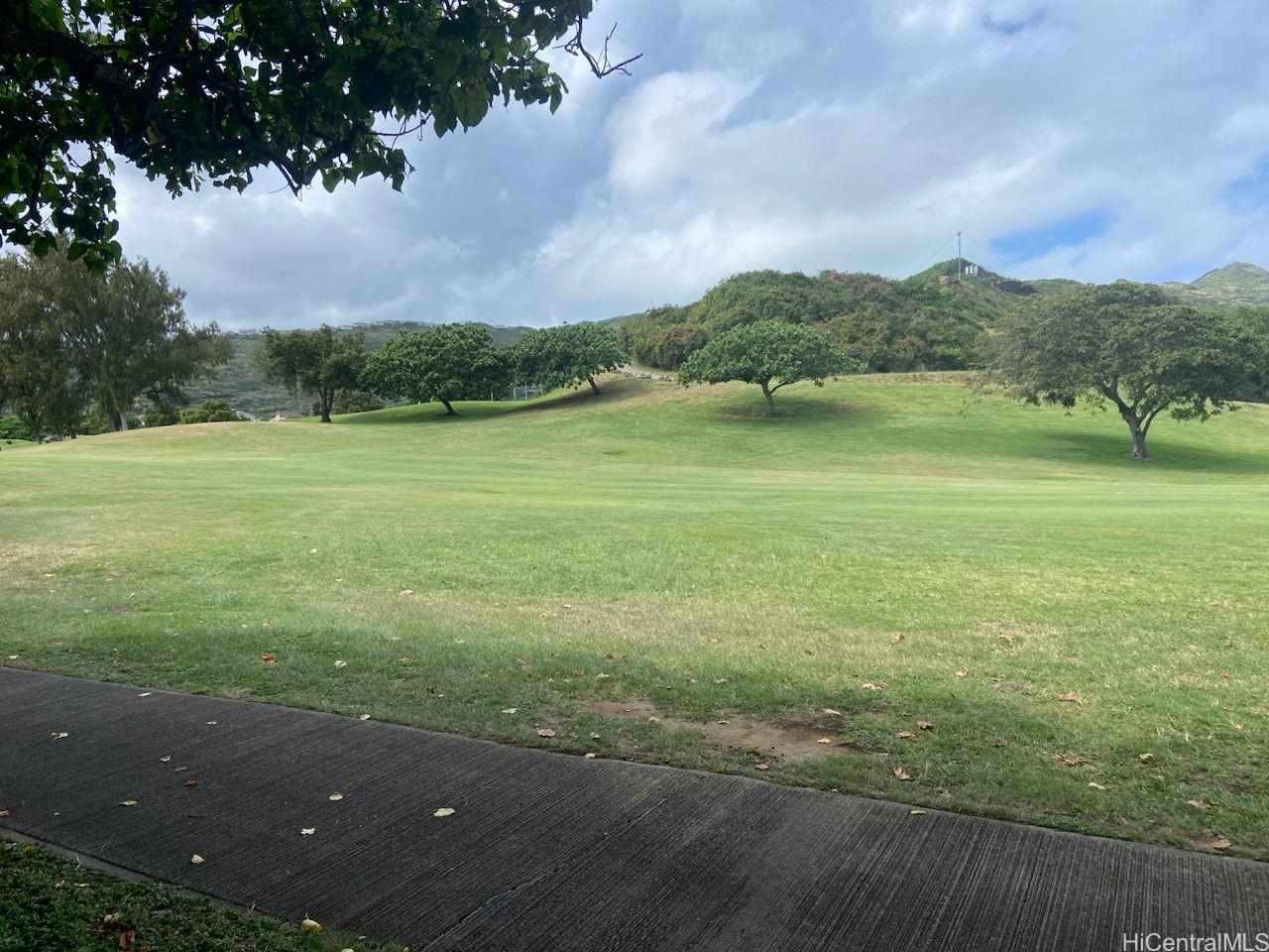 7832  Makaaoa Pl Queens Gate, Hawaii Kai home - photo 19 of 25