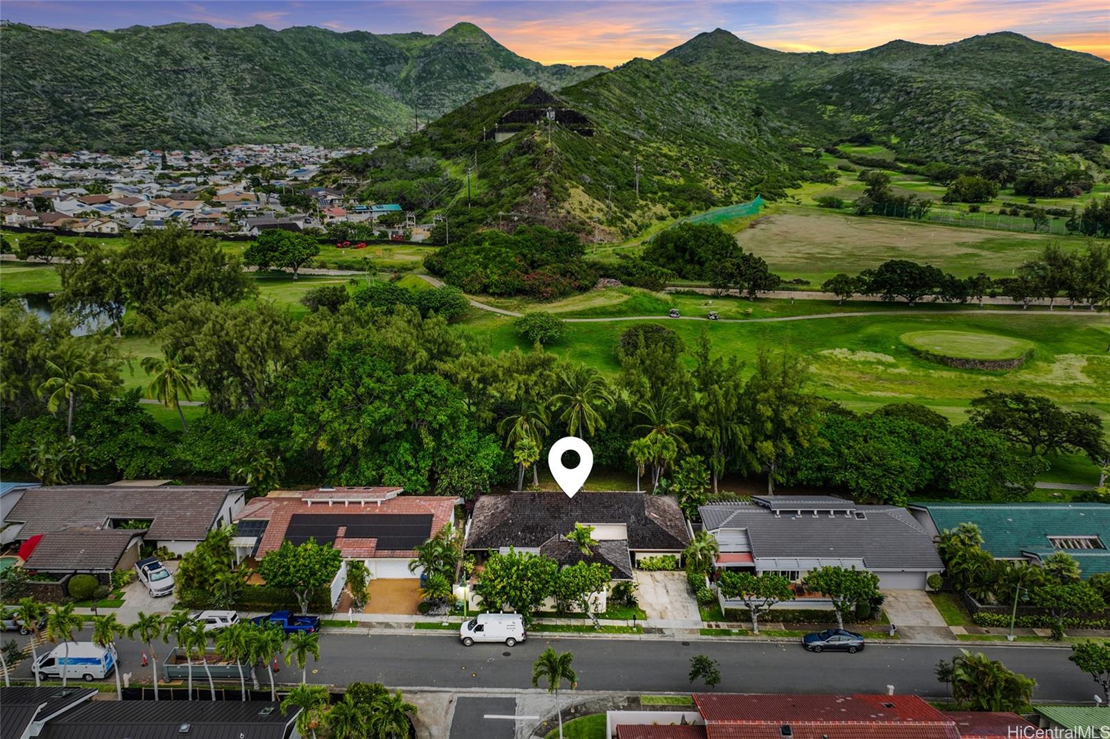 7832  Makaaoa Place Queens Gate, Hawaii Kai home - photo 22 of 25