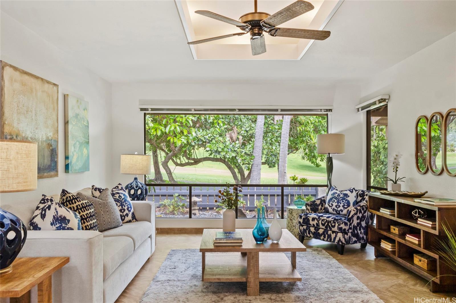 7832  Makaaoa Place Queens Gate, Hawaii Kai home - photo 8 of 25