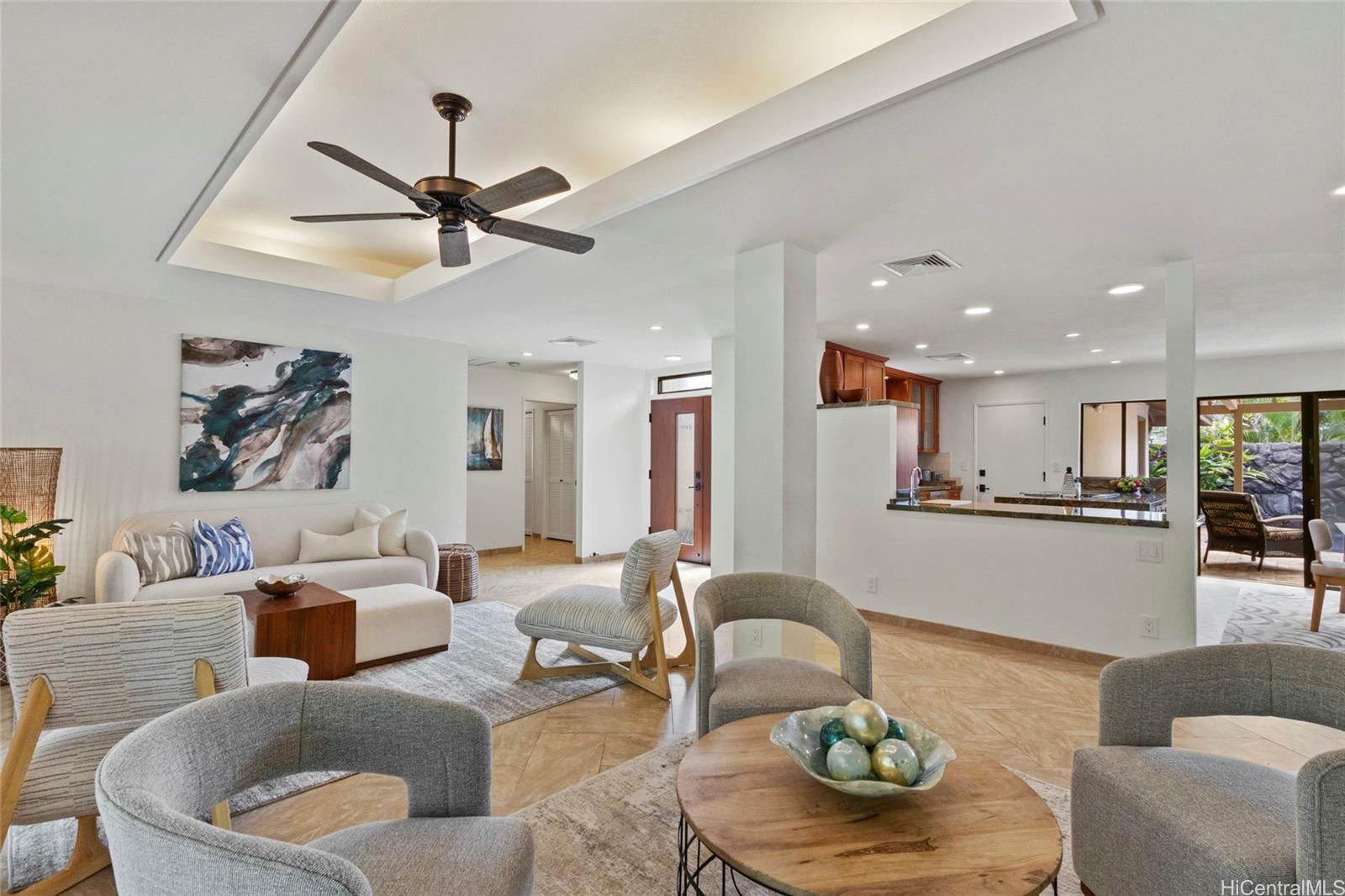 7832  Makaaoa Place Queens Gate, Hawaii Kai home - photo 10 of 25