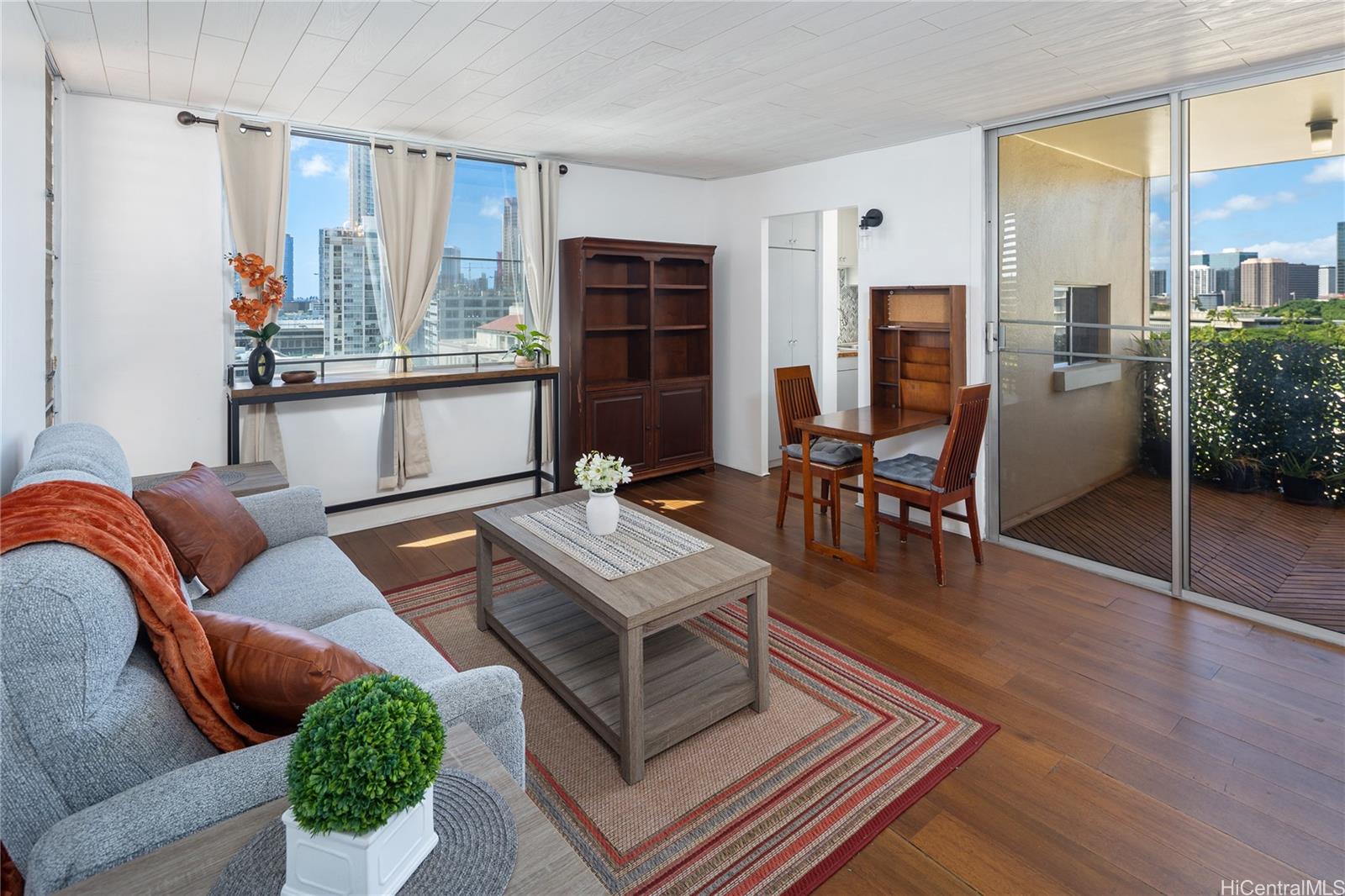 Pacific Manor condo # 804, Honolulu, Hawaii - photo 6 of 16