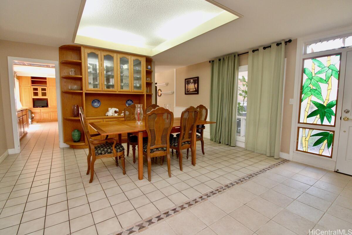 7853  Makaaoa Place Queens Gate, Hawaii Kai home - photo 5 of 5