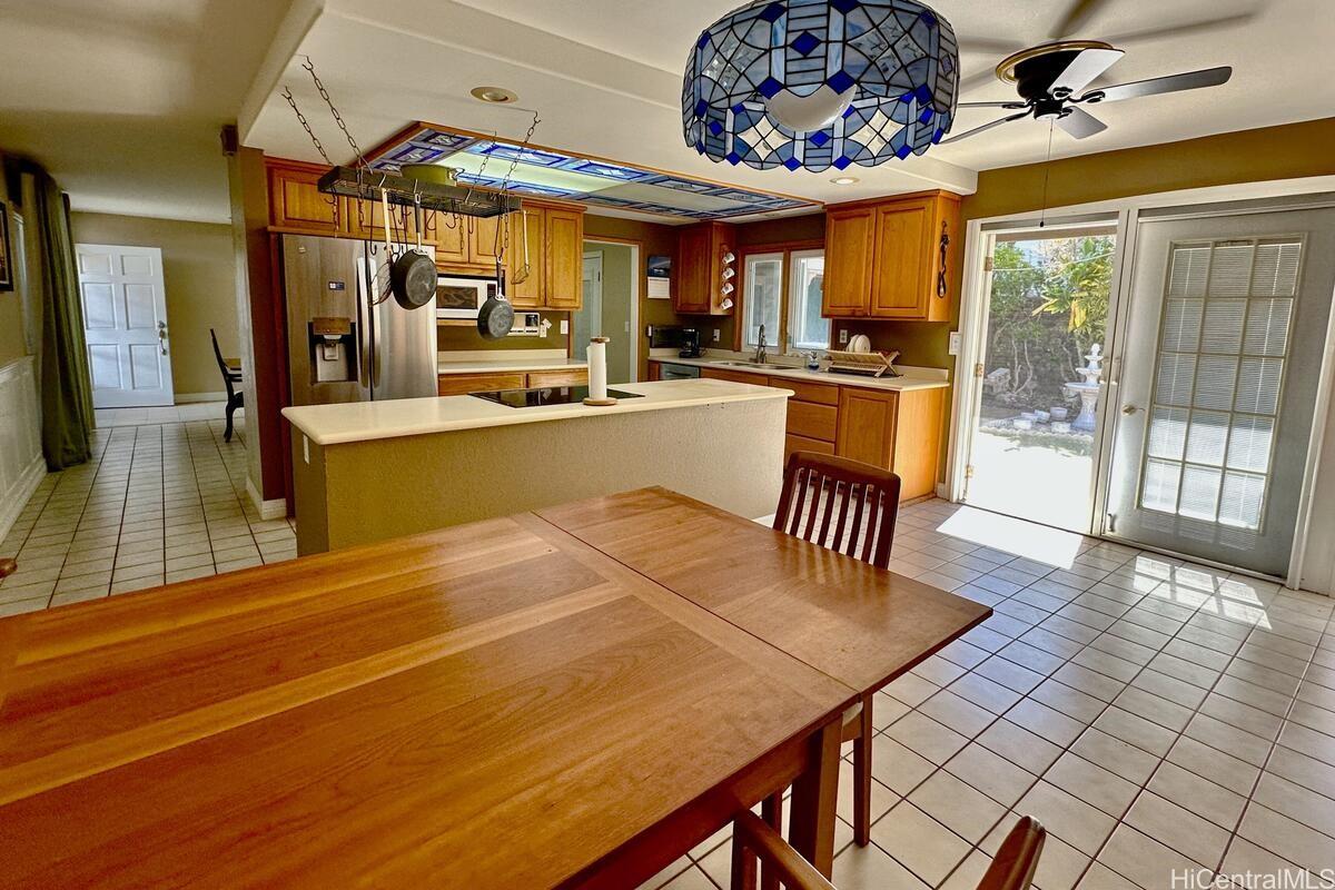 7853  Makaaoa Place Queens Gate, Hawaii Kai home - photo 10 of 25