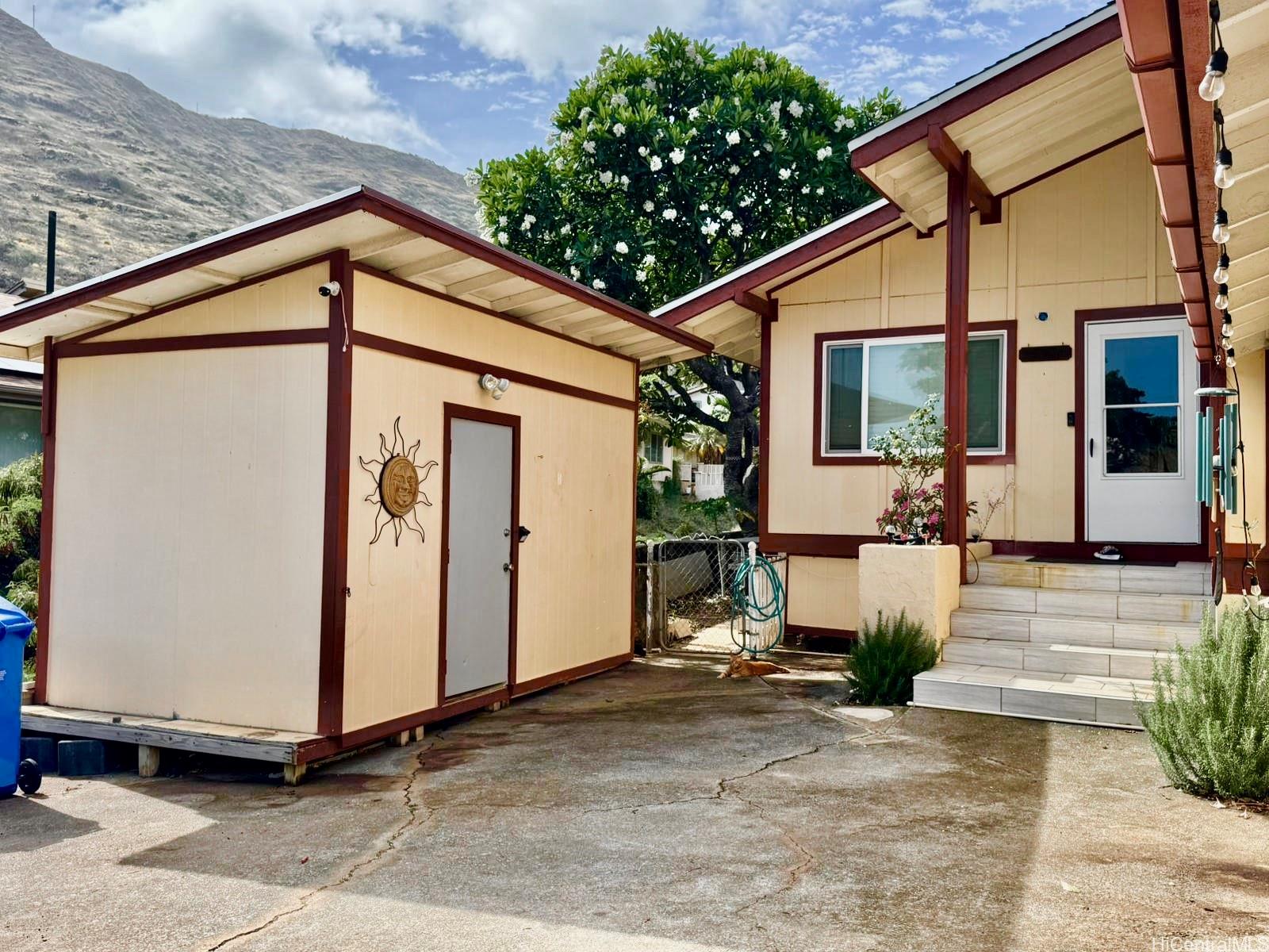 790  Ipuai Street Kalama Valley, Hawaii Kai home - photo 24 of 25