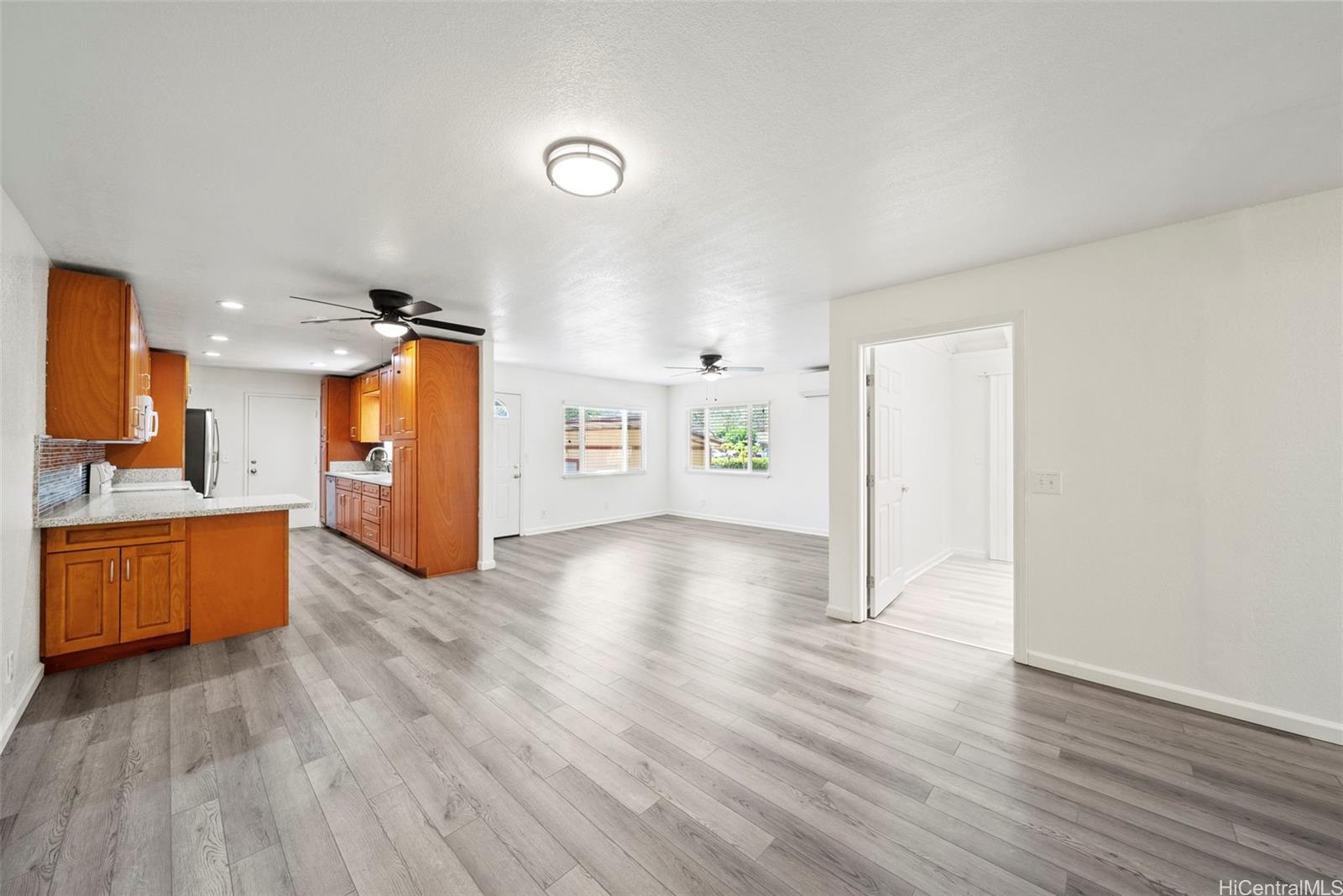 790  Ipuai Street Kalama Valley, Hawaii Kai home - photo 11 of 25