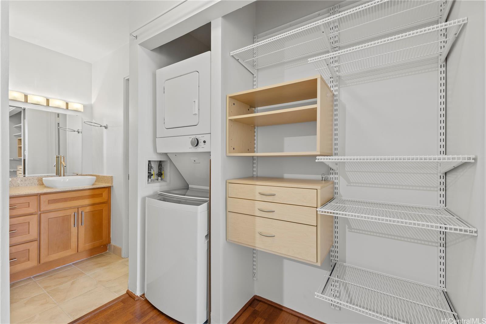 Scenic Towers condo # 10C, Honolulu, Hawaii - photo 14 of 24