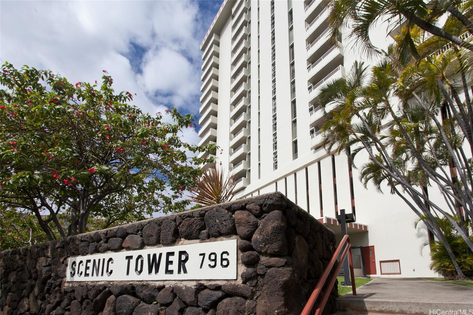 Scenic Towers condo # 10D, Honolulu, Hawaii - photo 15 of 16