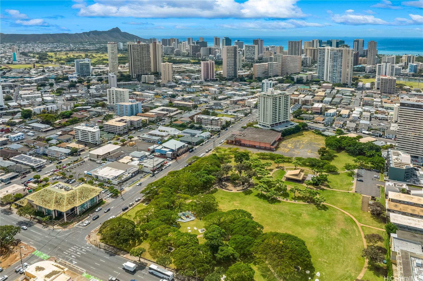 Scenic Towers condo # 19C, Honolulu, Hawaii - photo 18 of 18