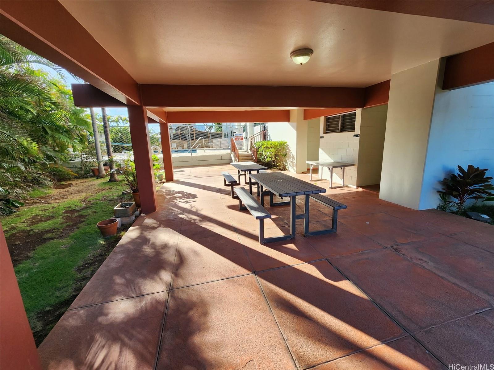 Scenic Towers condo # 8H, Honolulu, Hawaii - photo 4 of 7