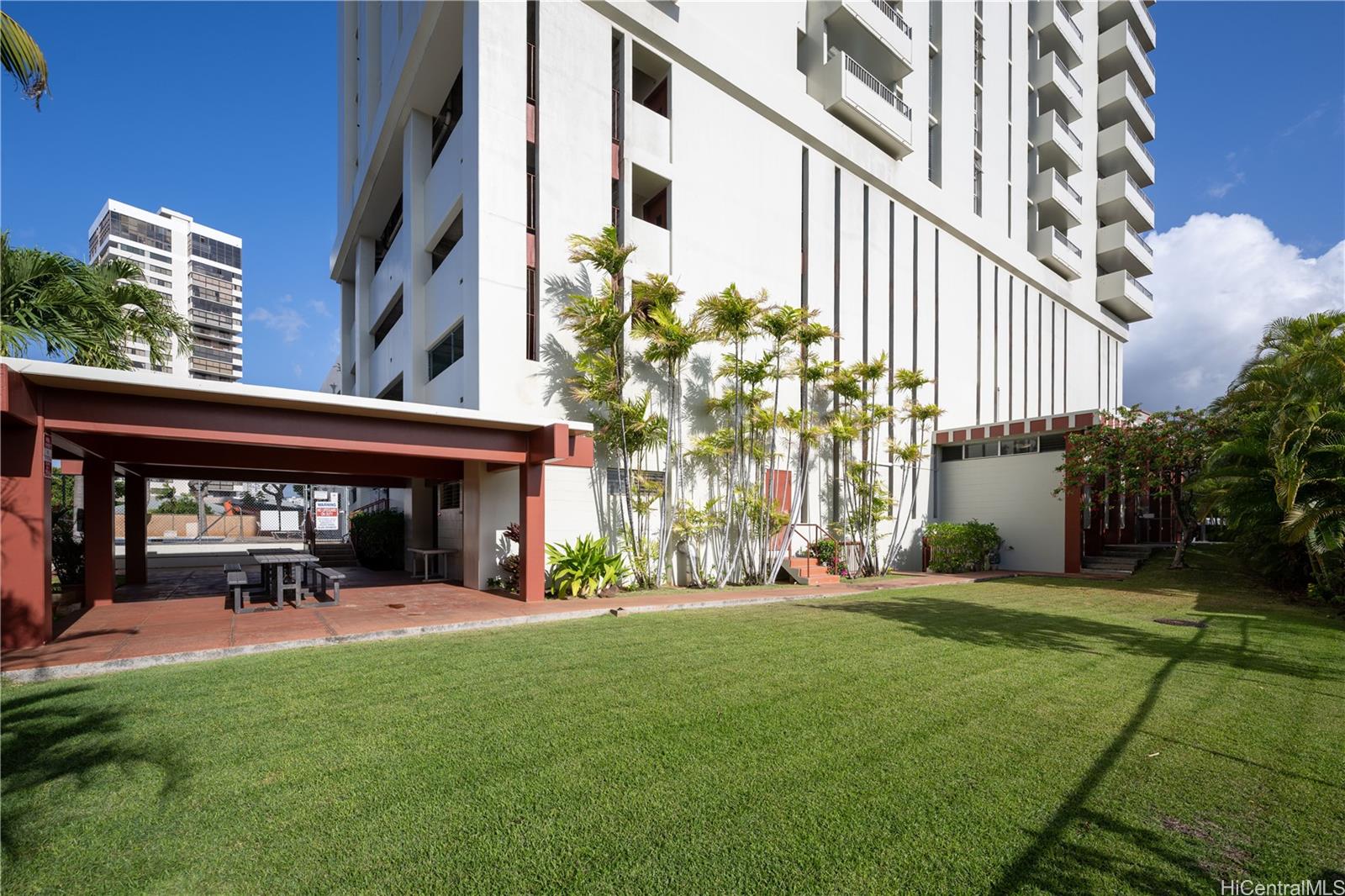 Scenic Towers condo # 9H, Honolulu, Hawaii - photo 16 of 22